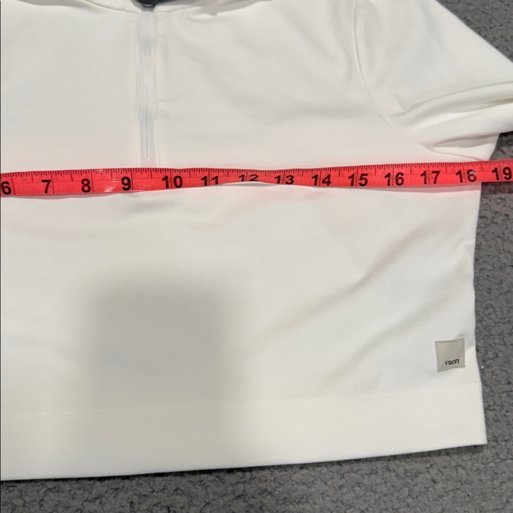 VUORI powder blue cropped 1/2 zip pull over long sleeve VW294 White Sweater - Picture 7 of 9